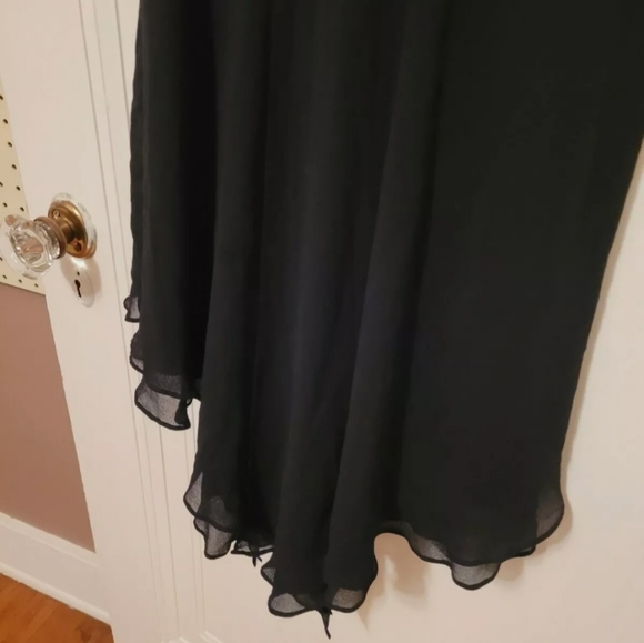 80's vintage 100% silk cocktail dress. - Picture 5 of 5